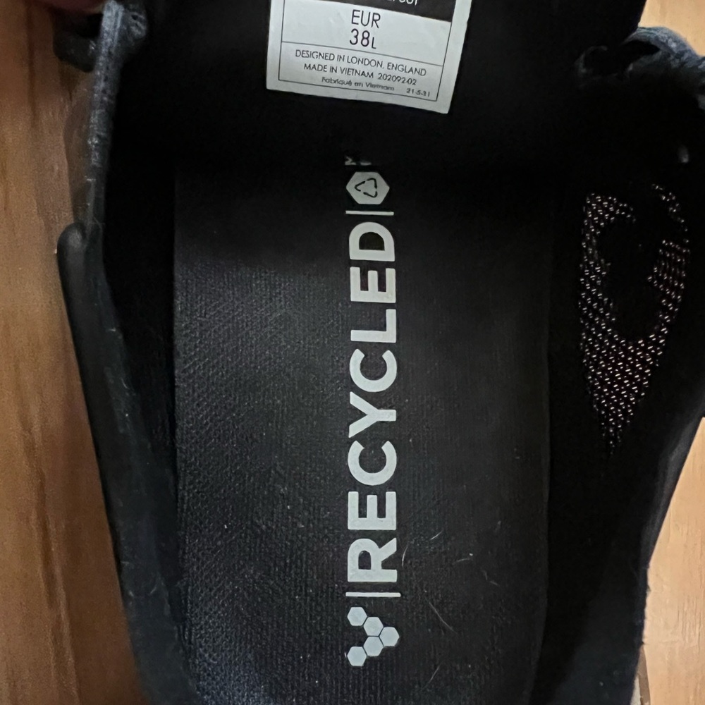Vivo Barefoot Black Women's Sneakers